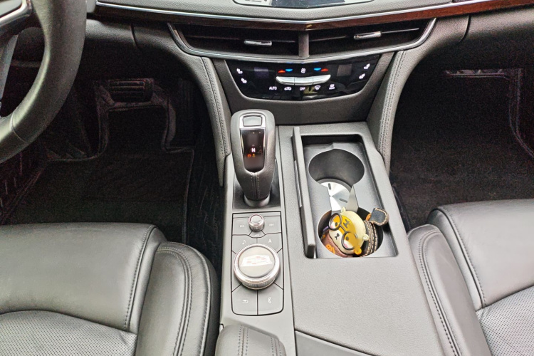 凯迪拉克CT6 2019款 28T 精英型局部细节18