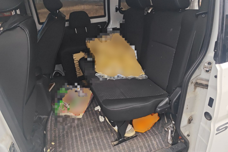 金杯 金海狮M经典 2023款 1.5L 工程狮客车 5/6/7座中控内饰21