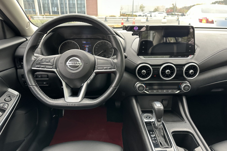 日产 轩逸 2021款 1.6L XL CVT悦享版中控内饰7003