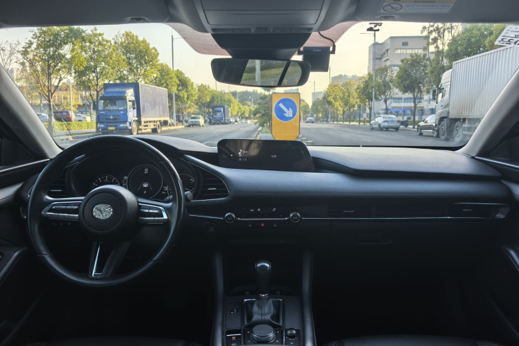 马自达3 昂克赛拉 2020款 2.0L 自动质雅版中控内饰7005