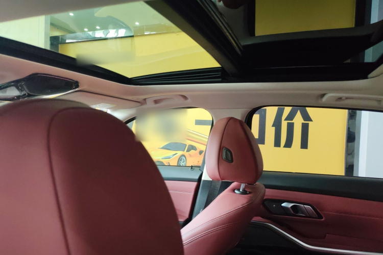 宝马3系 2024款 325Li M运动曜夜套装局部细节22