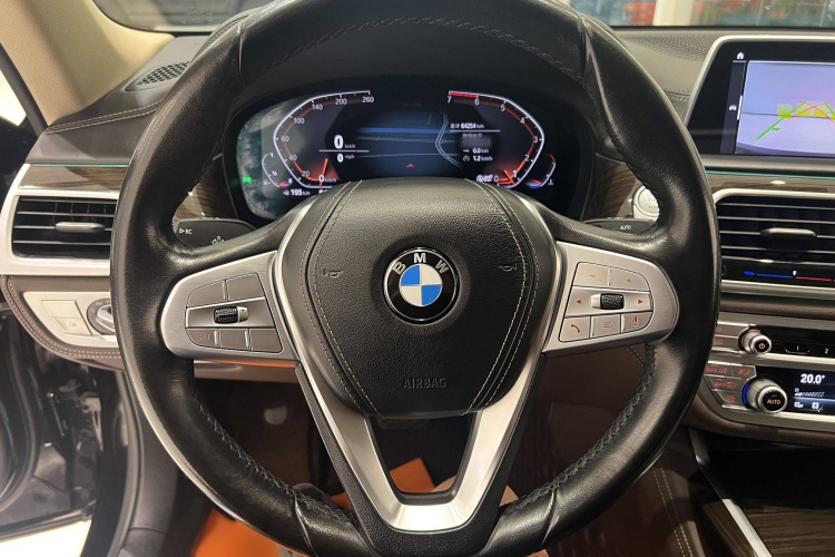 宝马7系 2019款 730Li 豪华套装中控内饰7002