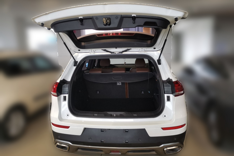 哈弗H6 2017款 红标 2.0T 自动两驱领尚型中控内饰23