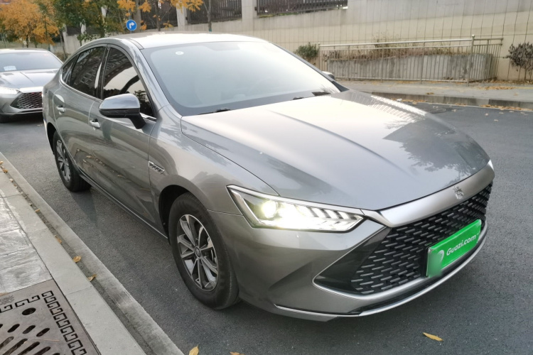 比亚迪 秦PLUS 2023款 冠军版 DM-i 55KM领先型车身外观6002