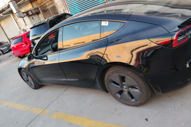 特斯拉 Model 3 2021款 标准续航后驱升级版 3D6车身外观6003