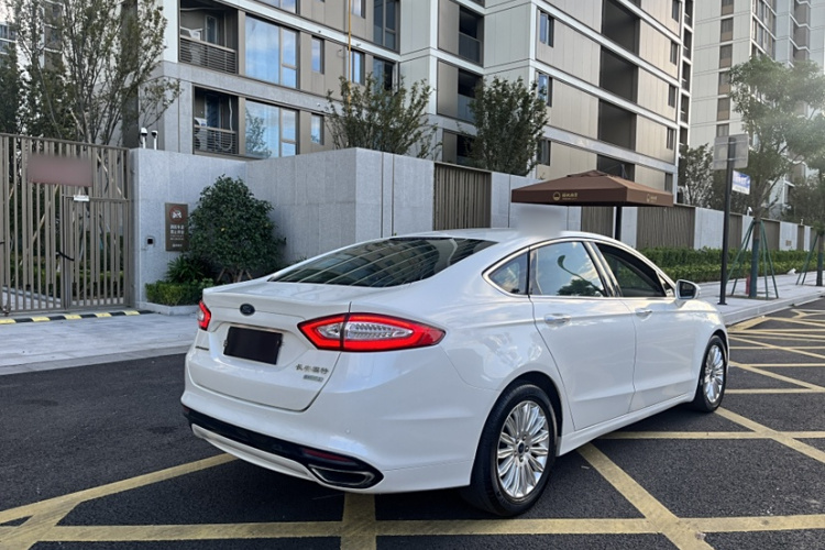 福特 蒙迪欧 2013款 2.0L GTDi200时尚型车身外观6003