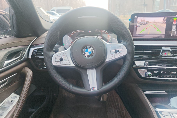 宝马5系 2023款 改款 530Li 领先型 M运动套装局部细节13