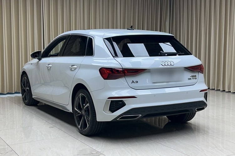 奥迪A3 2021款 Sportback 35 TFSI 时尚运动型车身外观6004