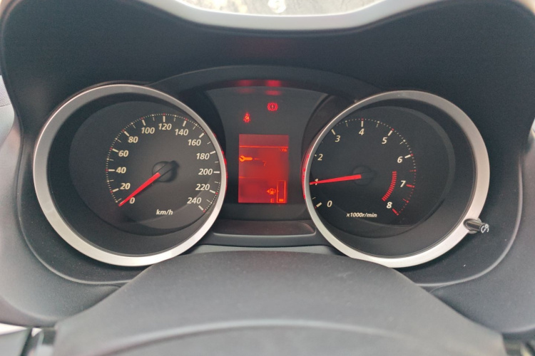 三菱 翼神 2016款 1.8L 手动黑白复刻版局部细节14