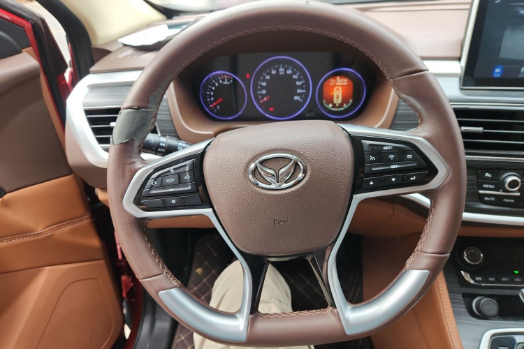 北汽幻速S7 2018款 1.5T 自动尊享型中控内饰13