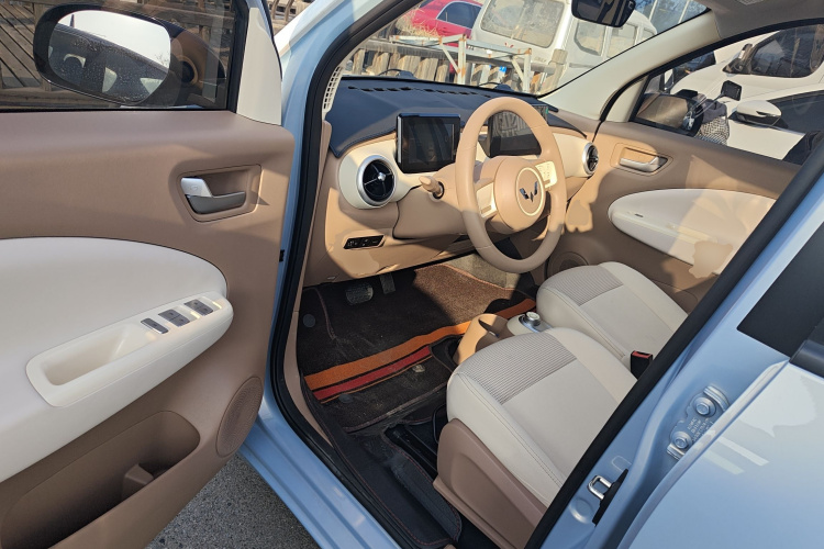 五菱汽车 宏光MINIEV 2025款 四门版 臻享+款中控内饰20