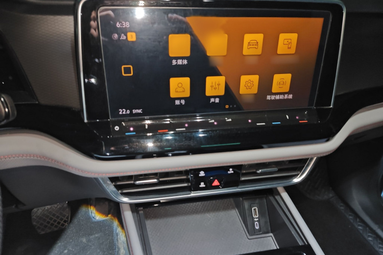 大众 途昂X 2021款 330TSI 两驱豪华版局部细节16