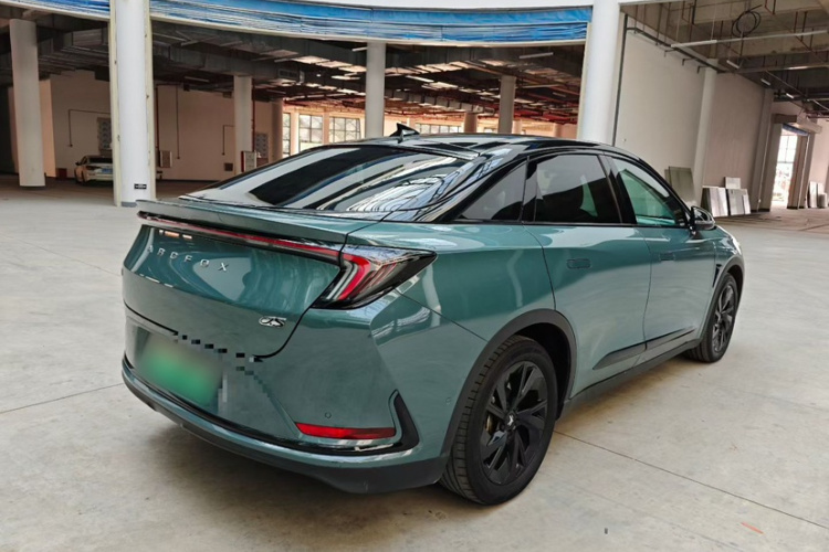 ARCFOX极狐 极狐 阿尔法S(ARCFOX αS) 2023款 735E+ 森林版 160kW车身外观6005