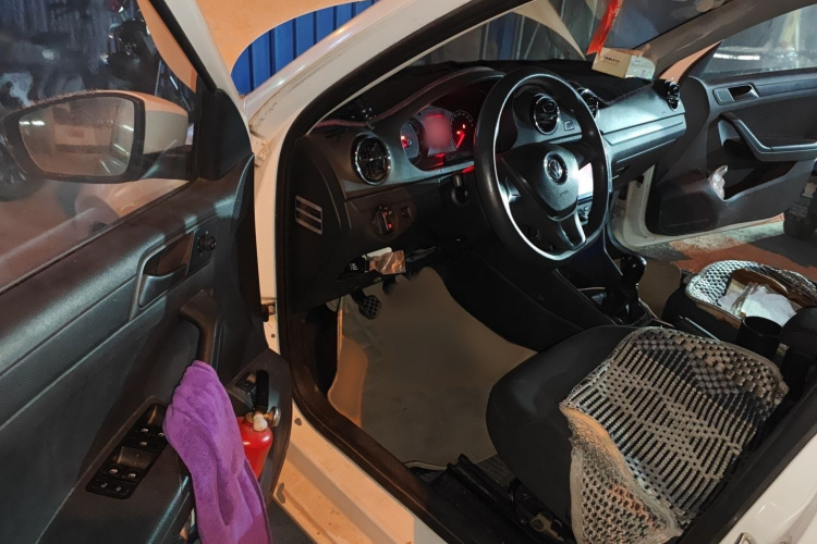 大众 捷达 2017款 1.4L 手动时尚型中控内饰7003