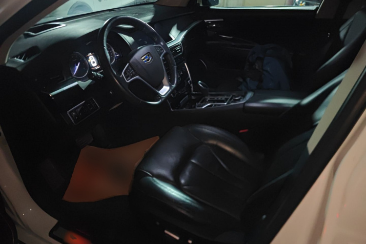 吉利汽车 博瑞 2015款 1.8T 旗舰型中控内饰19