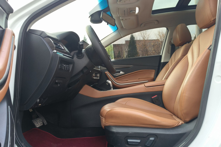 北京汽车 北京U7 2019款 1.5T CVT新智版 国VI中控内饰7001