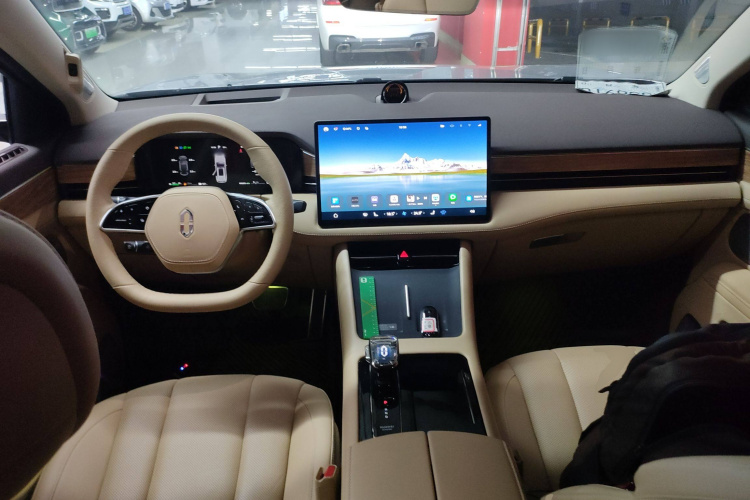 鸿蒙智行 问界M7 2024款 1.5T 智驾四驱Ultra版 5座中控内饰7002