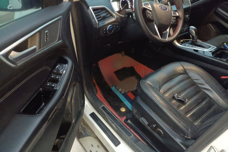 福特 锐界 2016款 EcoBoost 245 两驱豪锐型 7座中控内饰7003