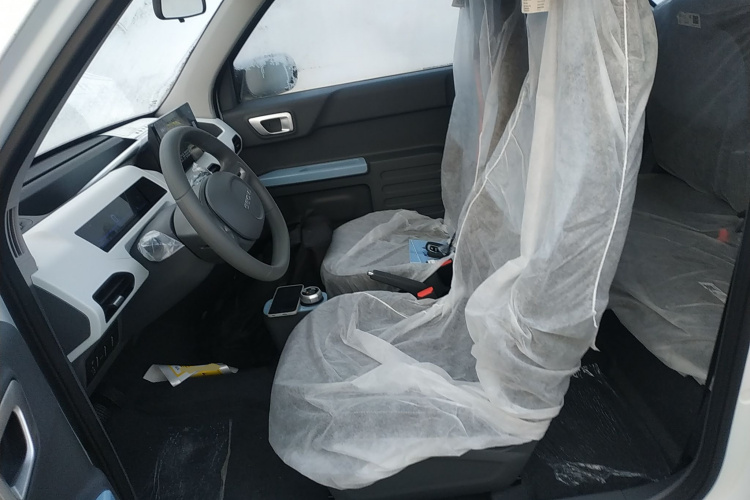 吉利银河 2024款 熊猫mini 200km 耐力熊中控内饰19