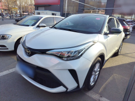 丰田C-HR 2022款 2.0L 舒适版