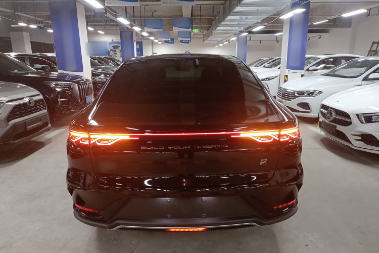 比亚迪 汉 2025款 EV 智驾版 506KM尊贵型车身外观6