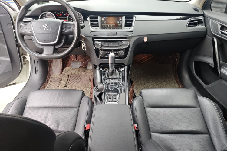 标致508 2013款 2.0L 两周年纪念 自动智享版中控内饰12