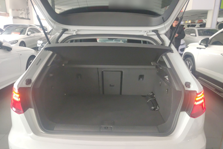 奥迪A3 2020款 改款 Sportback 35 TFSI 进取型 国VI局部细节23