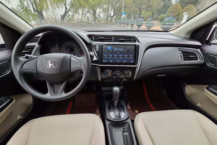 本田 锋范 2019款 1.5L CVT舒适版中控内饰7003