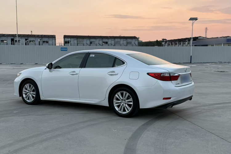 雷克萨斯ES 2014款 250 典雅版车身外观6002