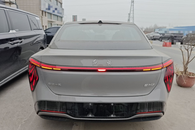 红旗EH7 2025款 640 四驱 智选版车身外观6004