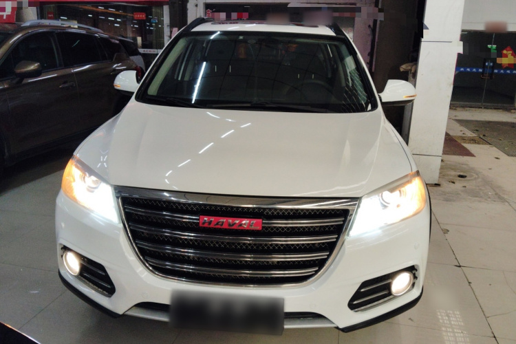 哈弗H6 2014款 运动版 1.5T 手动两驱精英型车身外观2