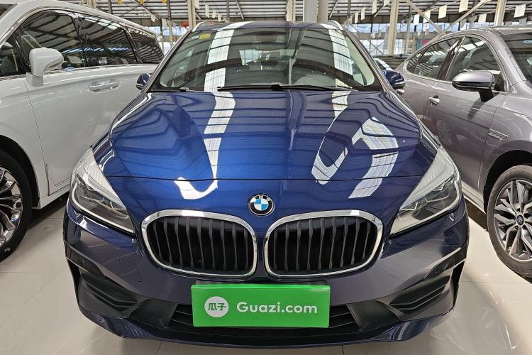 宝马2系旅行车 2019款 218i 领先型车身外观6001