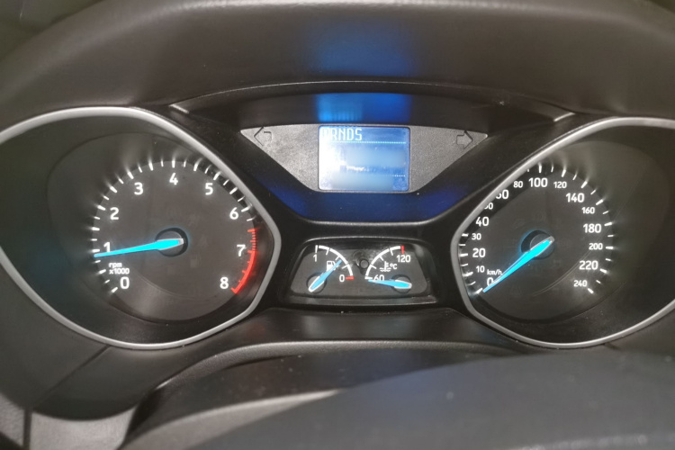 福特 福克斯 2015款 两厢 1.6L 自动舒适型局部细节14