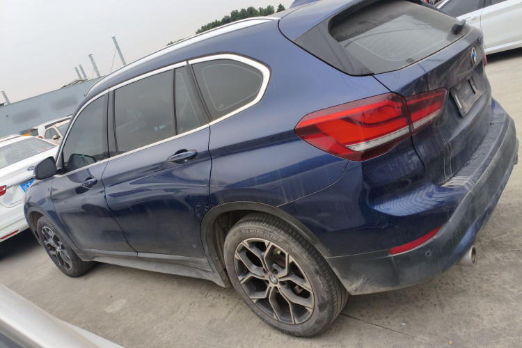 宝马X1 2020款 sDrive25Li 领先型车身外观4