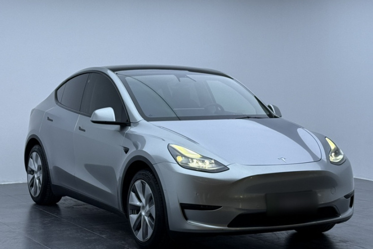 特斯拉 Model Y 2022款 后轮驱动版车身外观6002