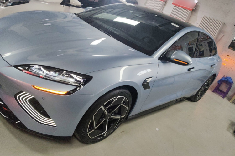 比亚迪 海豹 2022款 700km 长续航后驱版车身外观4