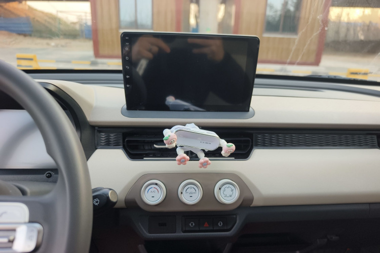 奇瑞 QQ冰淇淋 2025款 205km 元气版中控内饰7005