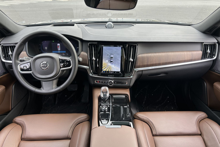 沃尔沃S90新能源 2024款 插电式混动 四驱长续航智雅豪华版中控内饰7008