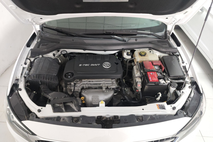 别克 英朗 2021款 改款 典范 1.5L 自动进取型机舱底盘24