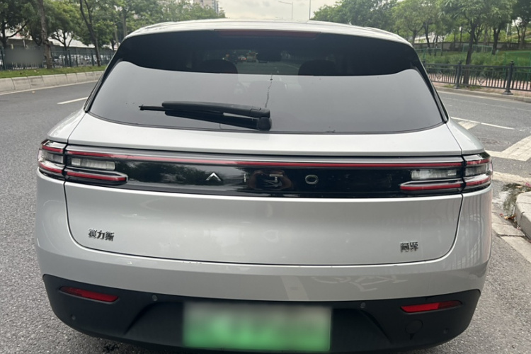 鸿蒙智行 问界M5 2022款 增程后驱标准版车身外观6009