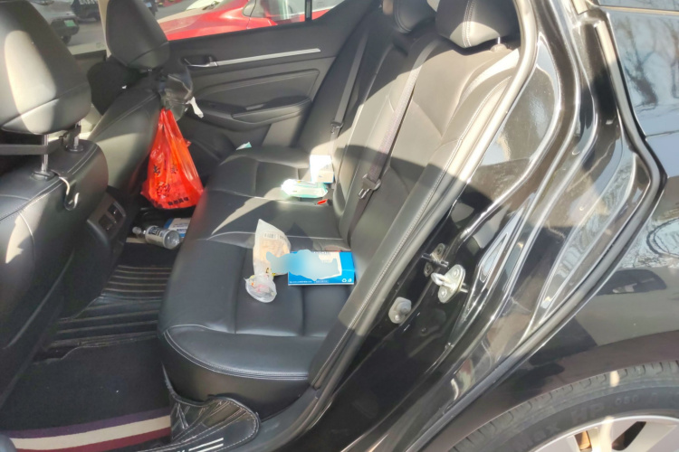 日产 天籁 2019款 2.0L XL 舒适版中控内饰21