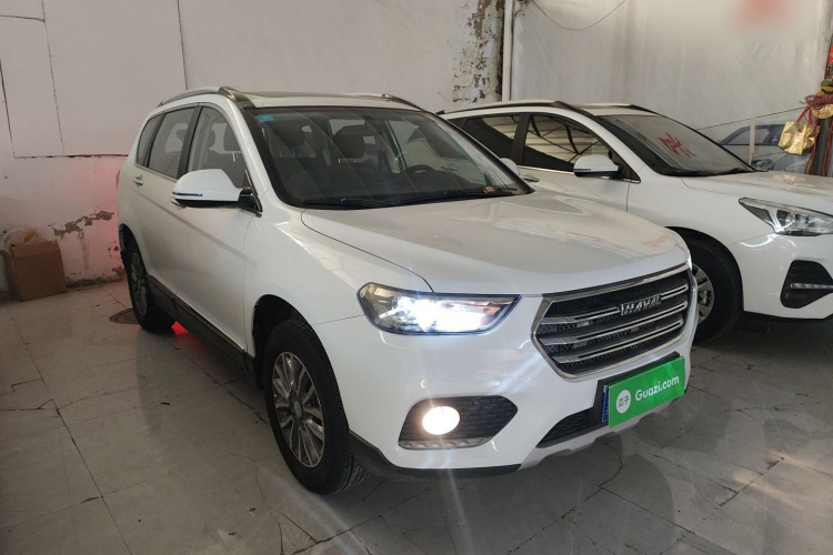 哈弗H6 2021款 运动版 1.5T 自动精英智联型 六边形格栅车身外观3