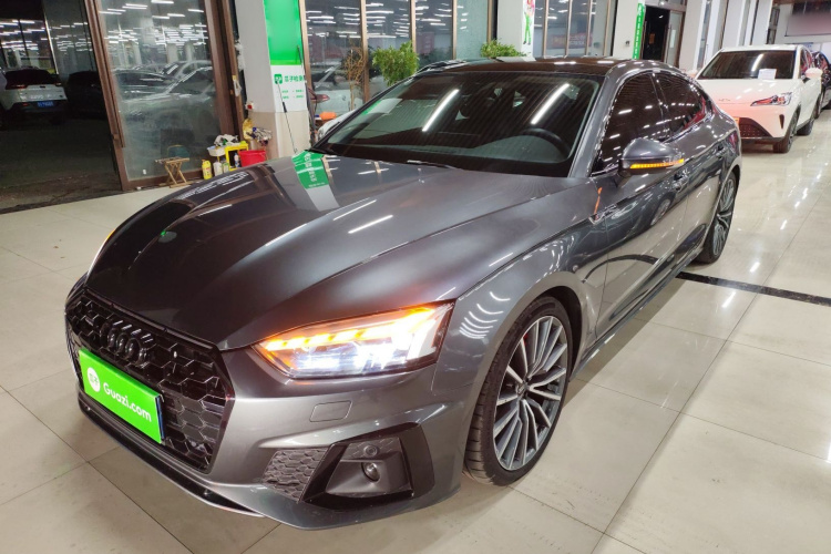 奥迪A5 2021款 Sportback 40 TFSI quattro 豪华致雅型车身外观1