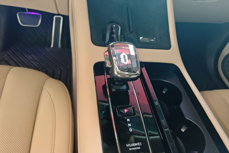 鸿蒙智行 问界M7 2024款 1.5T 智驾后驱Max版 5座局部细节18