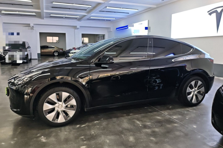 特斯拉 Model Y 2022款 改款 后轮驱动版车身外观6003