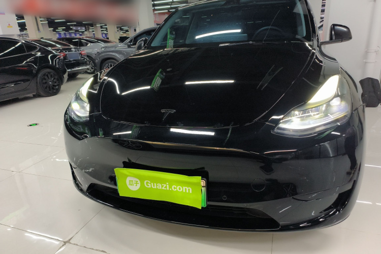 特斯拉 Model Y 2022款 改款 后轮驱动版车身外观2