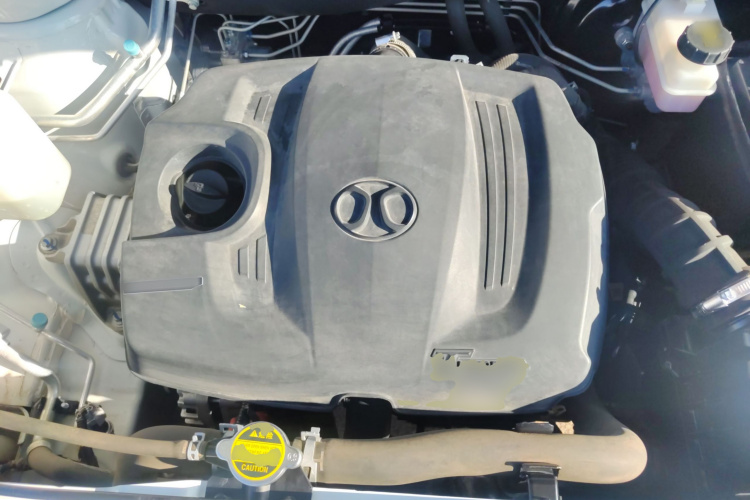 北京汽车 北京X5 2020款 1.5T 手动进取版 国VI机舱底盘24