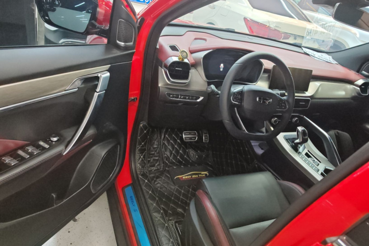 吉利汽车 缤越 2019款 运动款 260T DCT Battle 国V中控内饰20