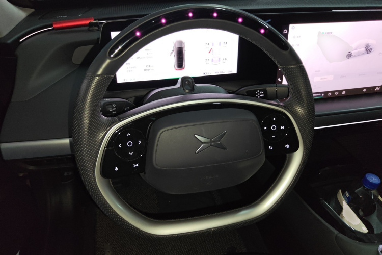 小鹏P7 2022款 480E中控内饰13