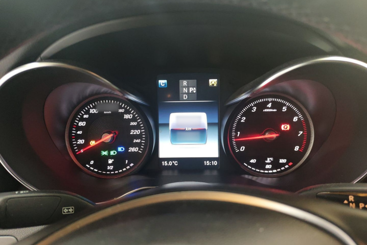 奔驰GLC轿跑 2017款 GLC 200 4MATIC 轿跑SUV局部细节14